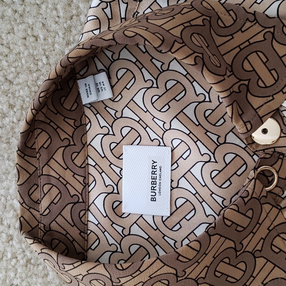 BURBERRY TB MONOGRAM 100% SILK OVERSIZED SHIRT BLOUSE TOP - Picture 10 of 13